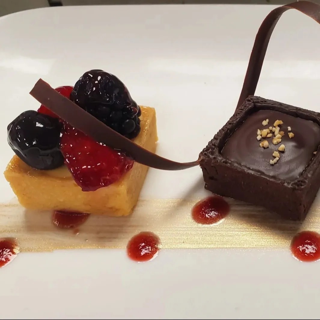 Image alt description