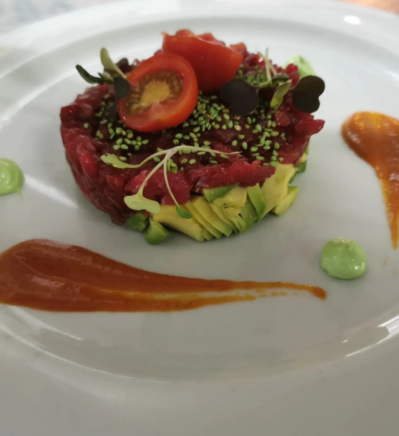 Image alt description