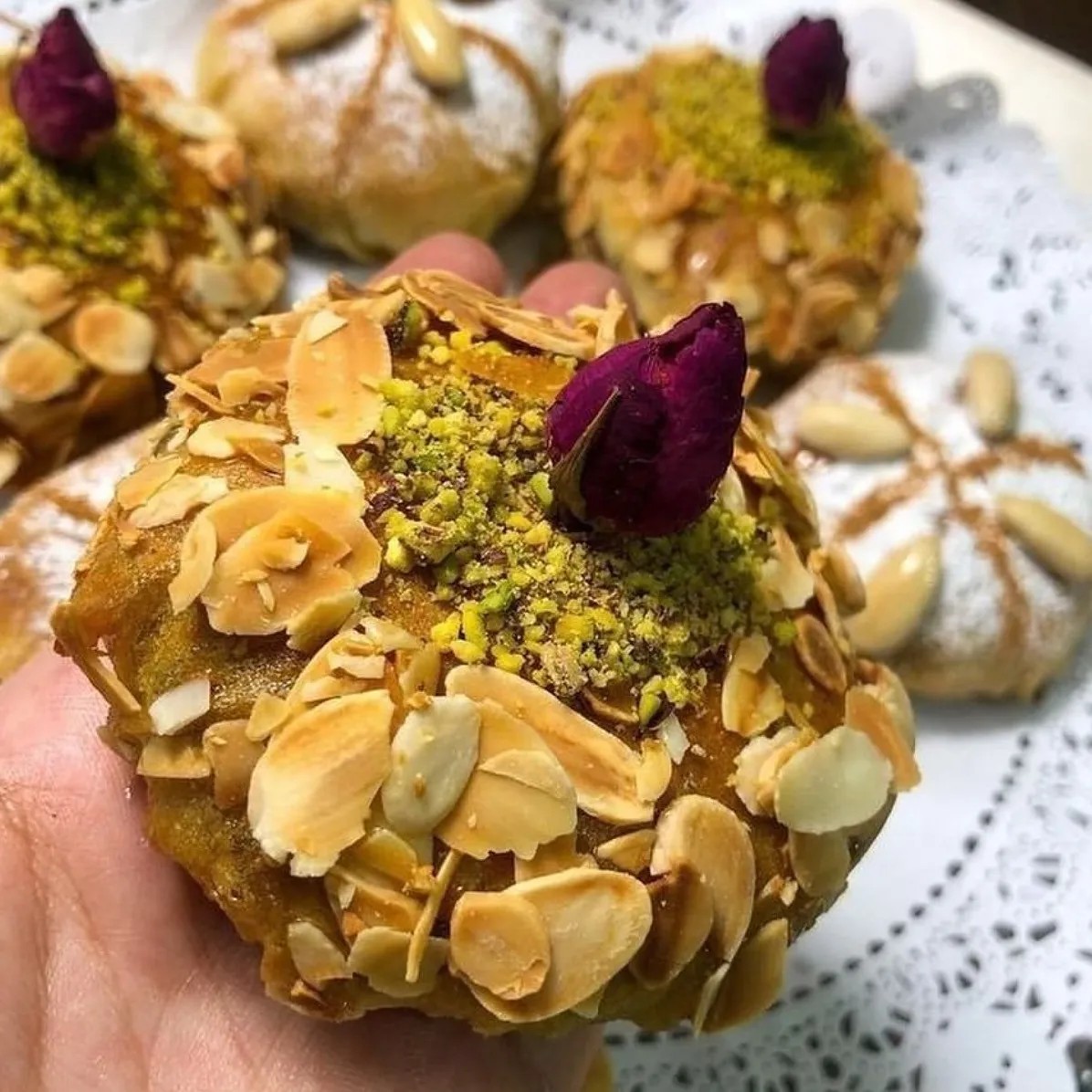 Image alt description