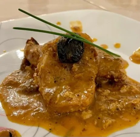 Image alt description