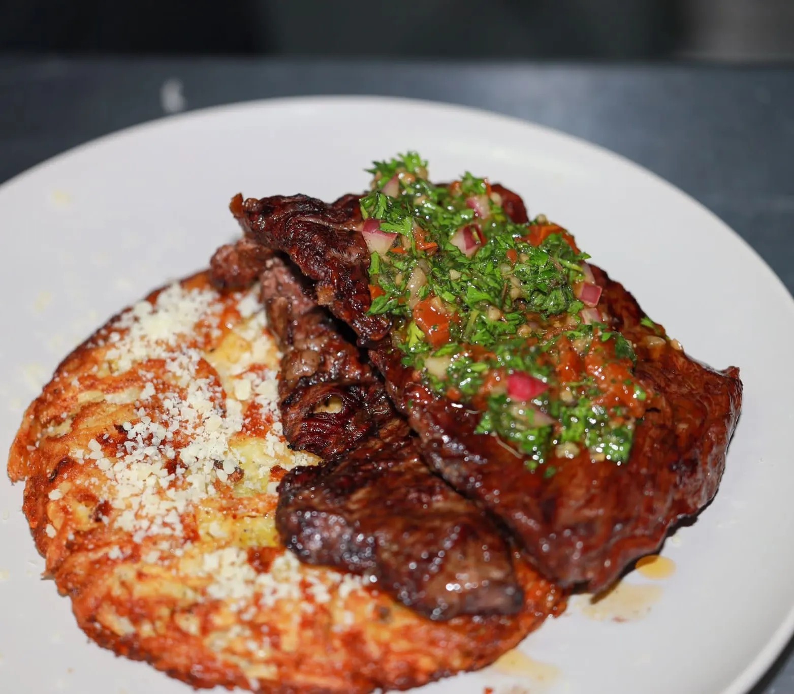 Image alt description