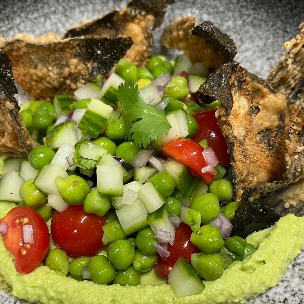 Image alt description