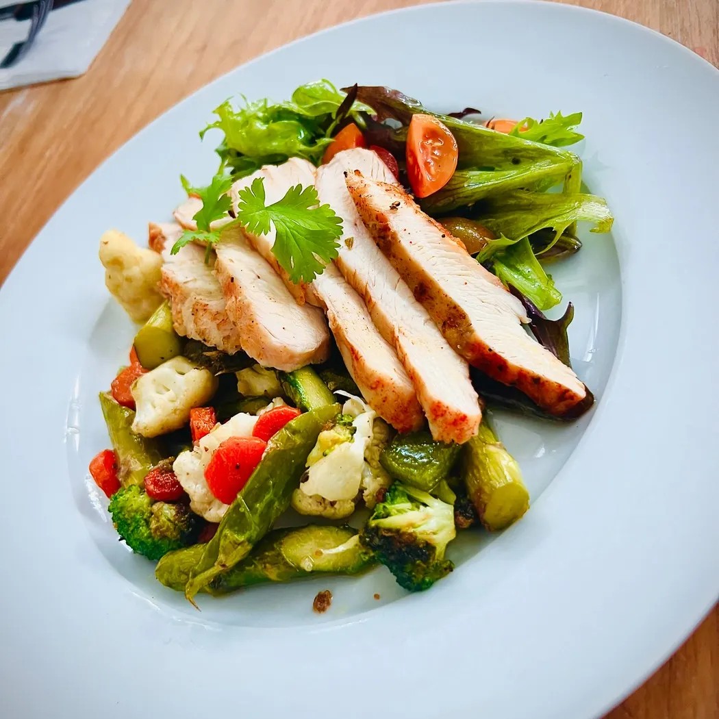 Image alt description