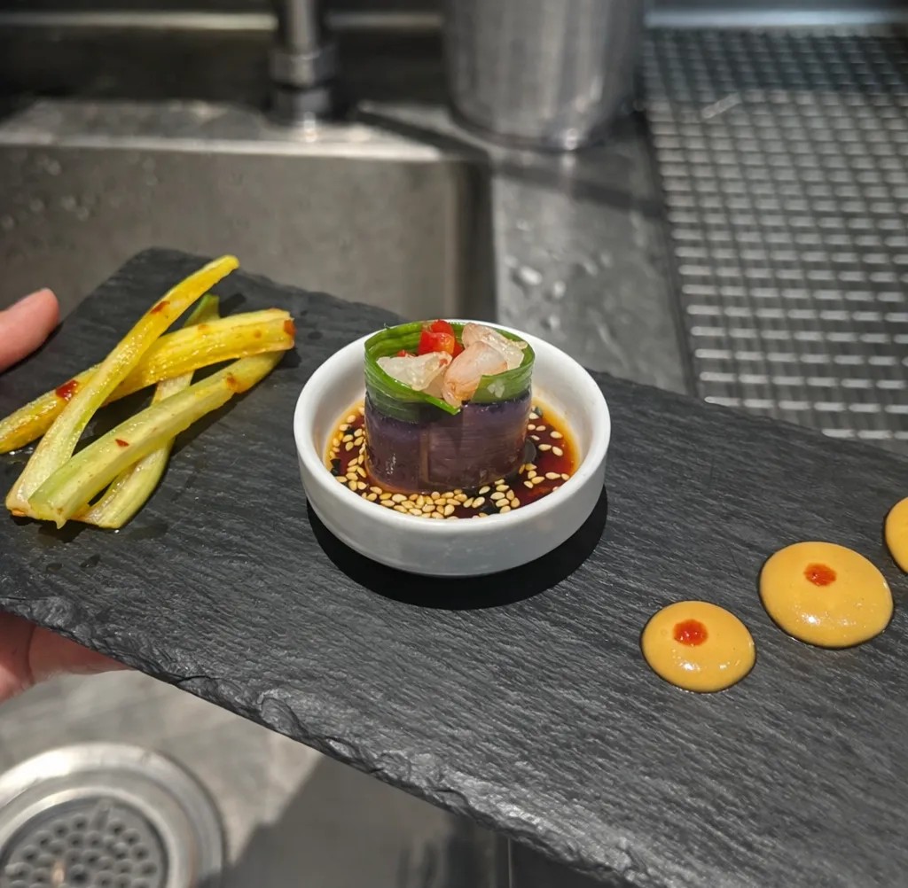 Image alt description