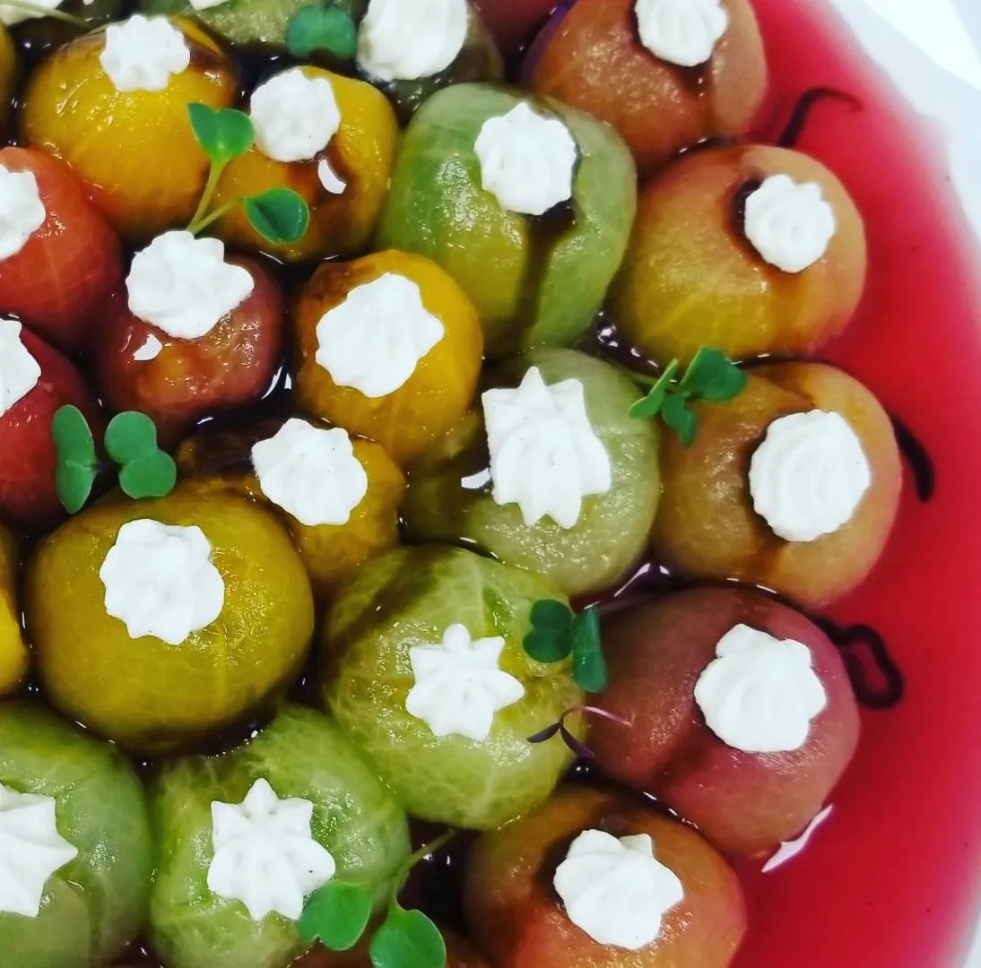 Image alt description