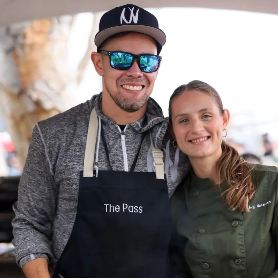 Image alt description