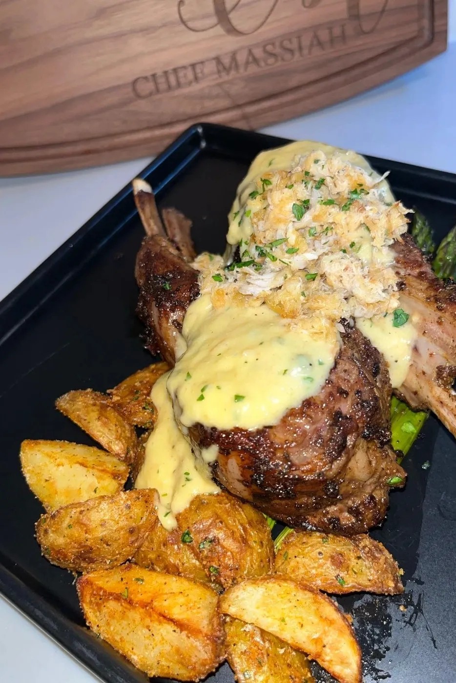 Image alt description