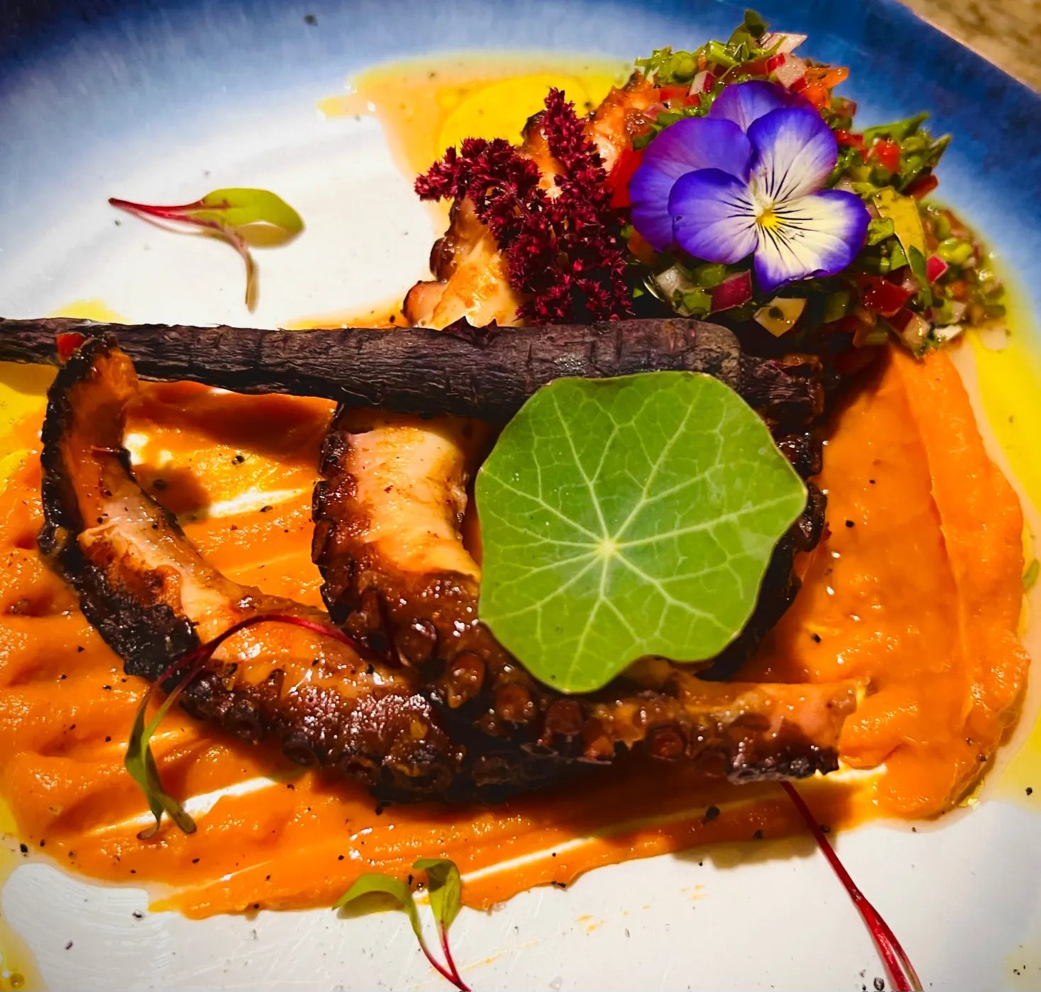 Image alt description