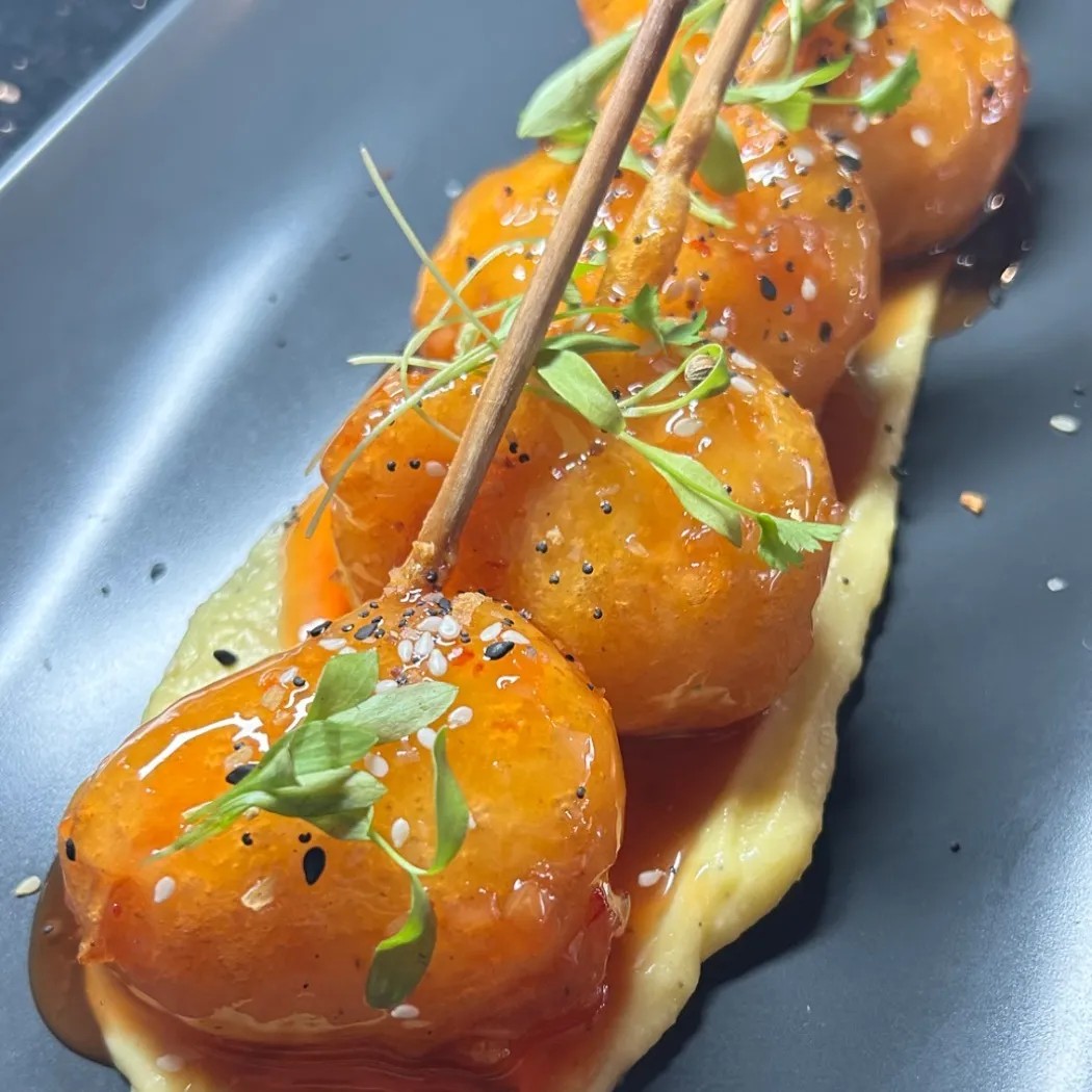 Image alt description