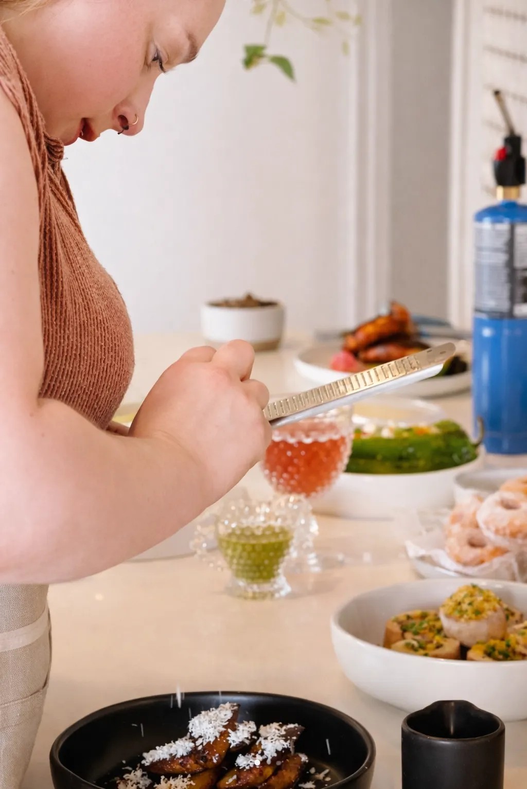 Image alt description