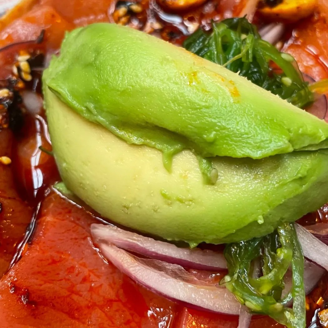 Image alt description