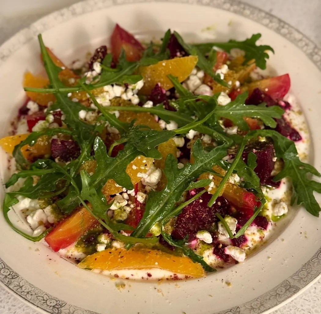 Image alt description