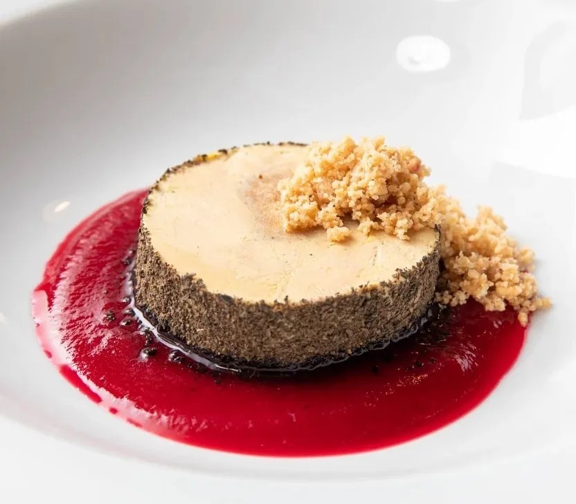 Image alt description