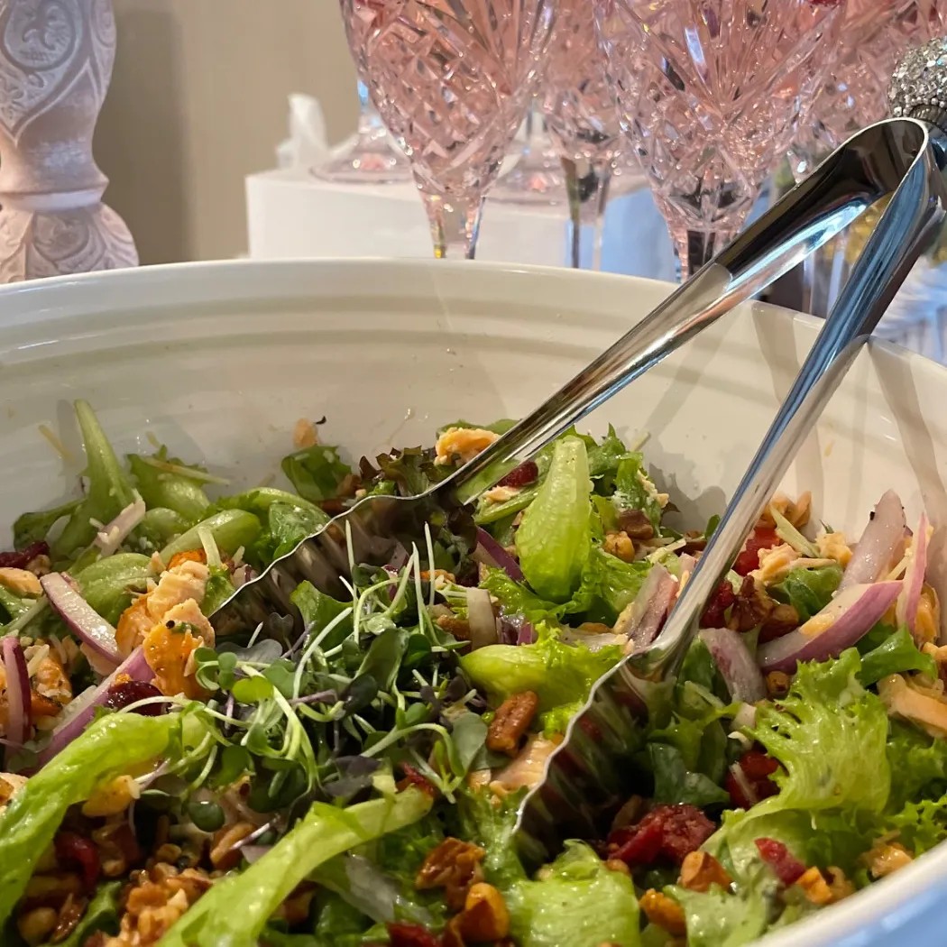 Image alt description