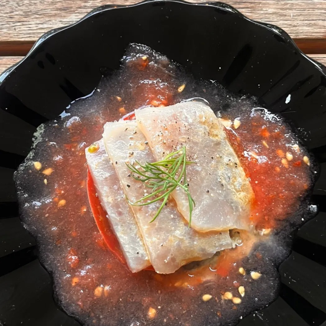 Image alt description