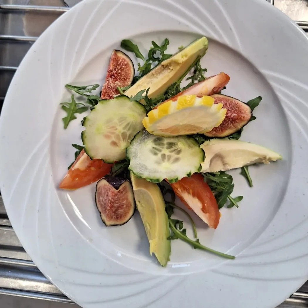 Image alt description