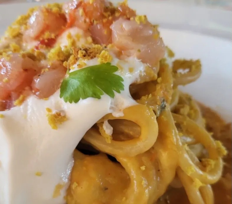 Image alt description