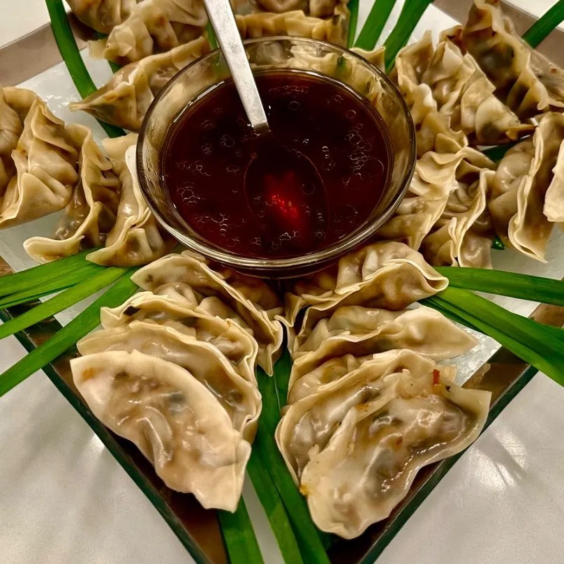 Image alt description