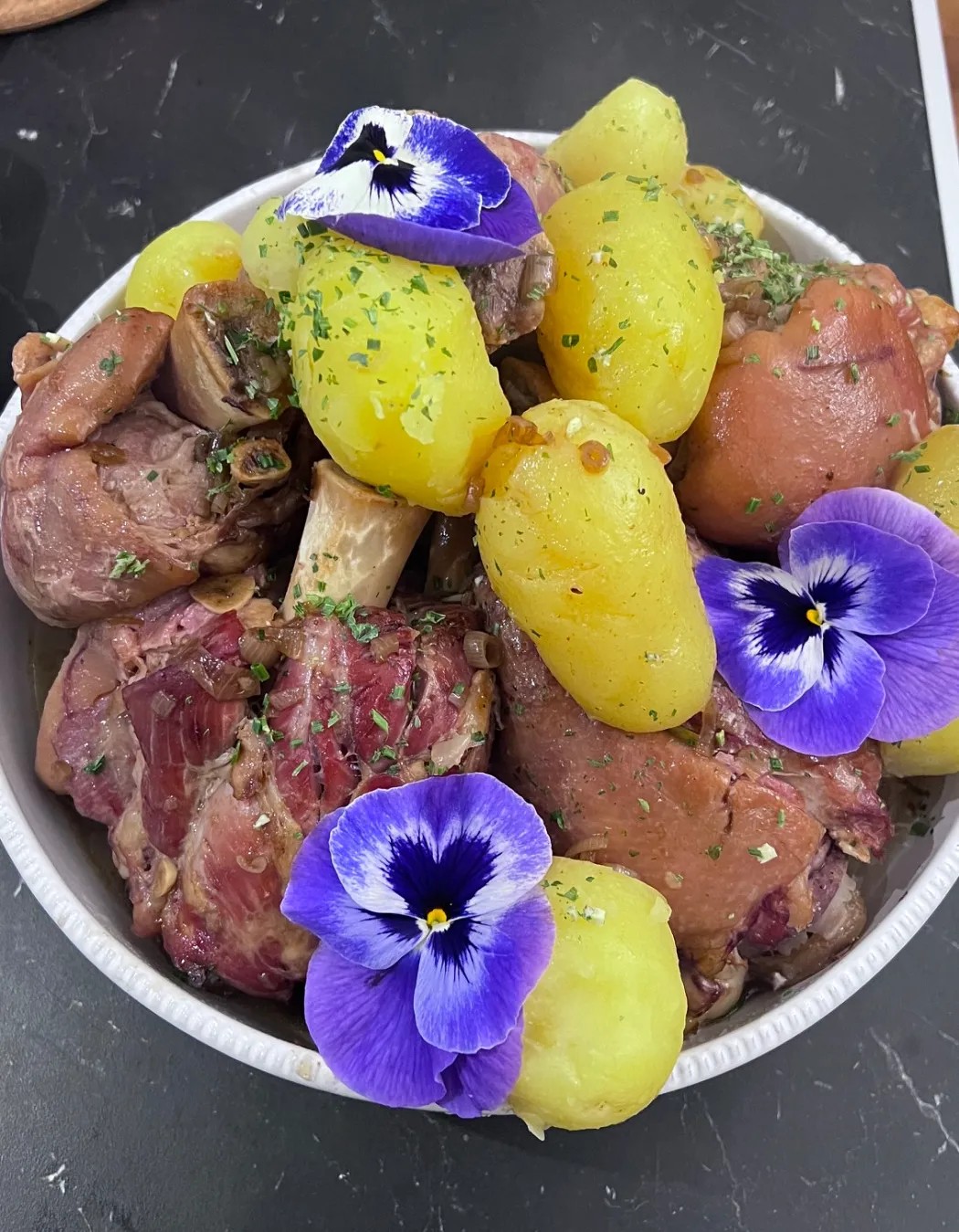 Image alt description