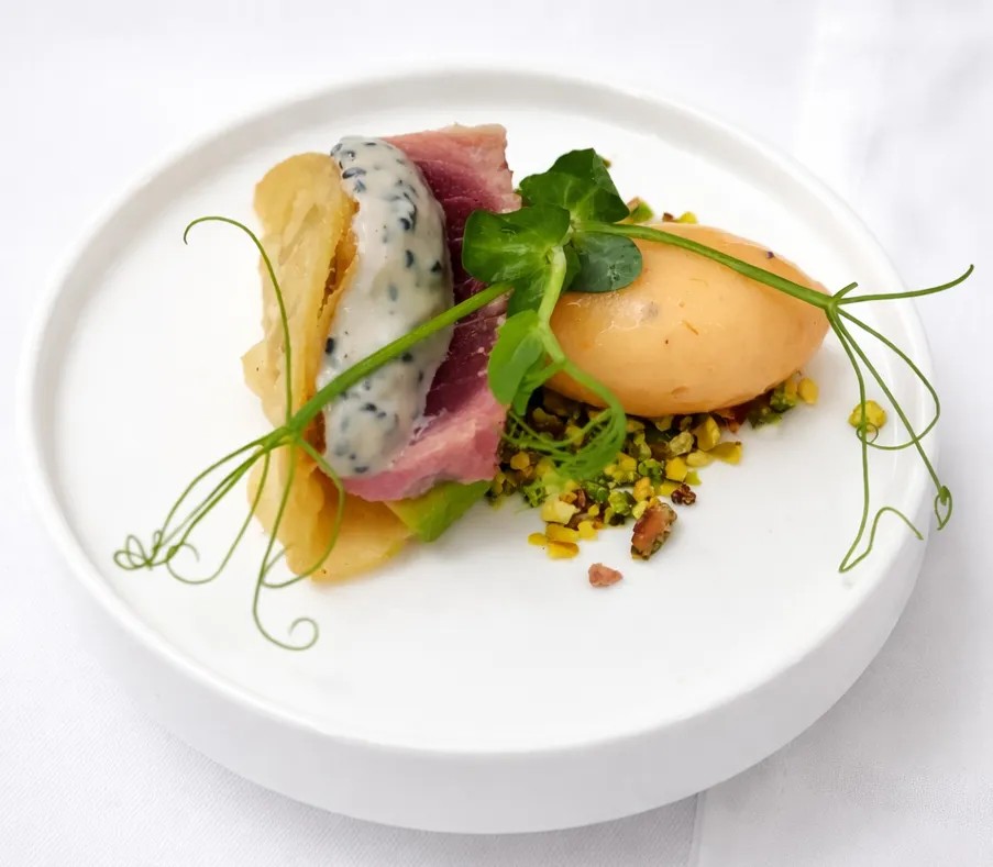 Image alt description