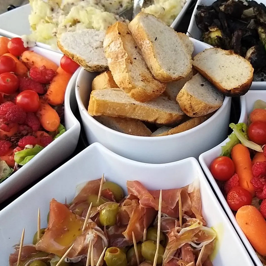 Image alt description