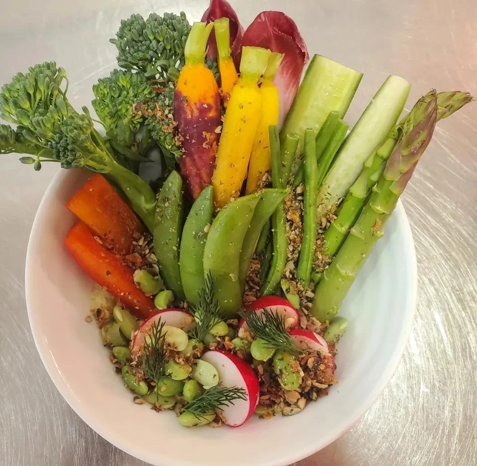 Image alt description