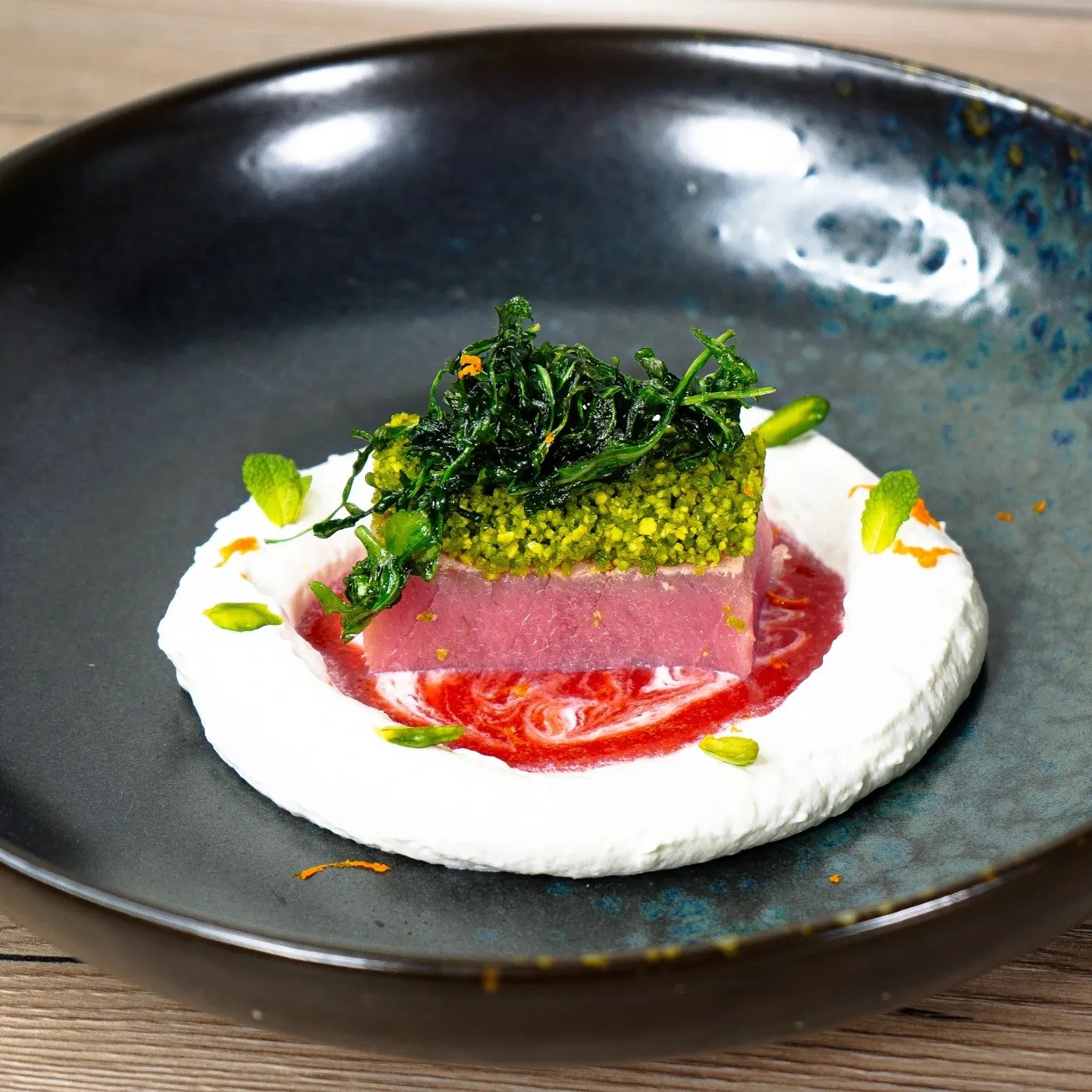 Image alt description