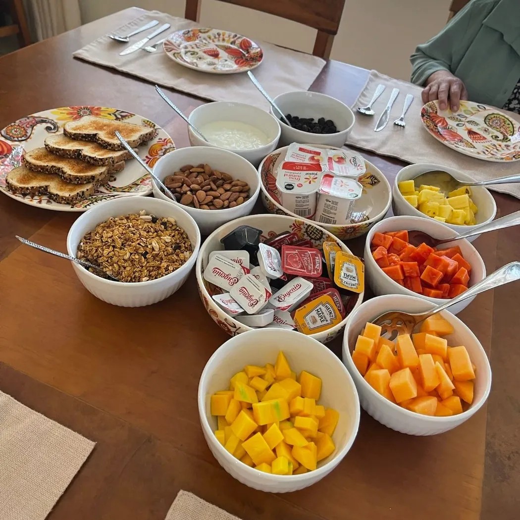 Image alt description