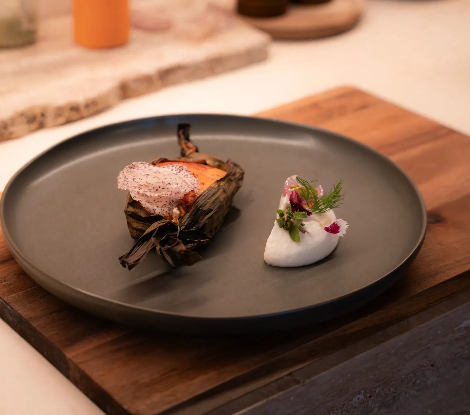 Image alt description