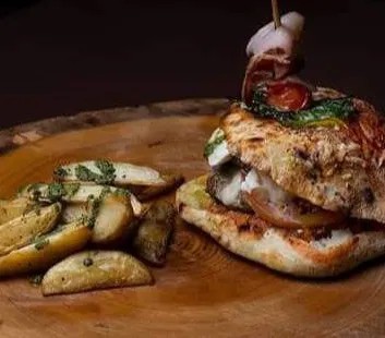 Image alt description