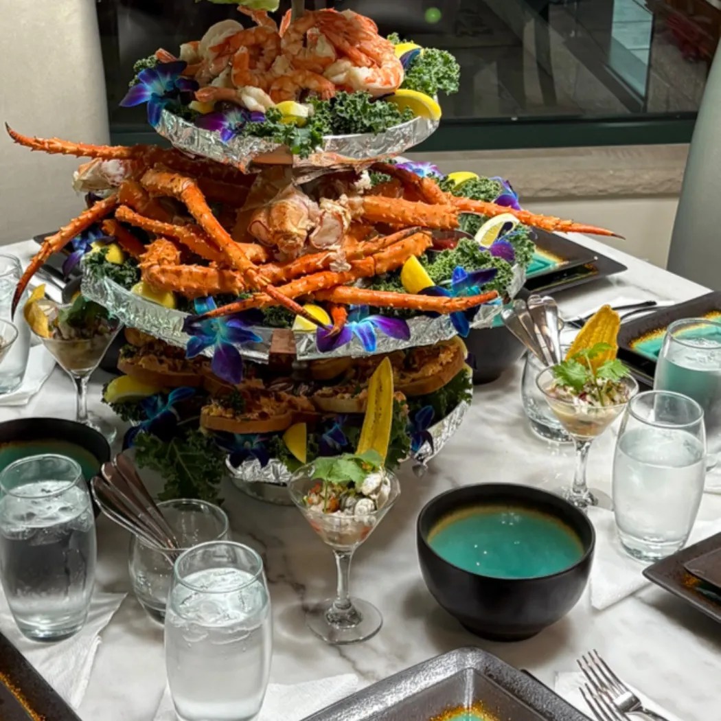 Image alt description