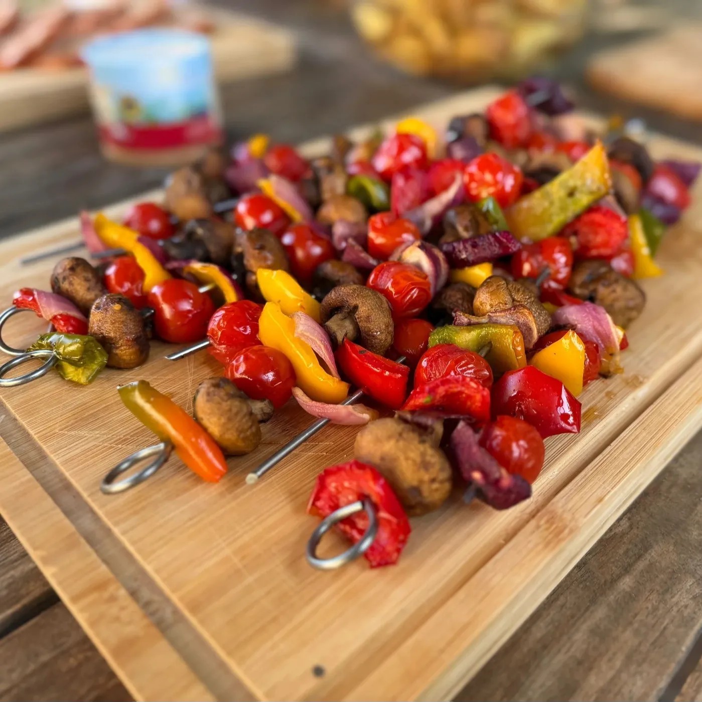 Image alt description