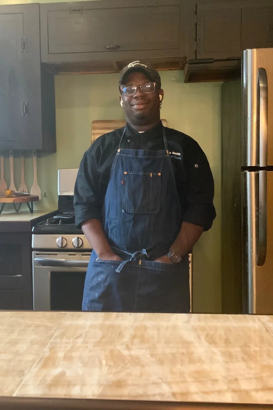 Image alt description