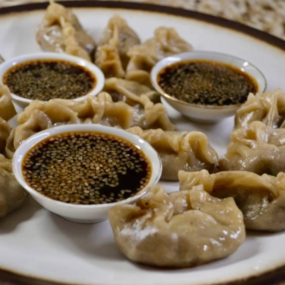 Image alt description