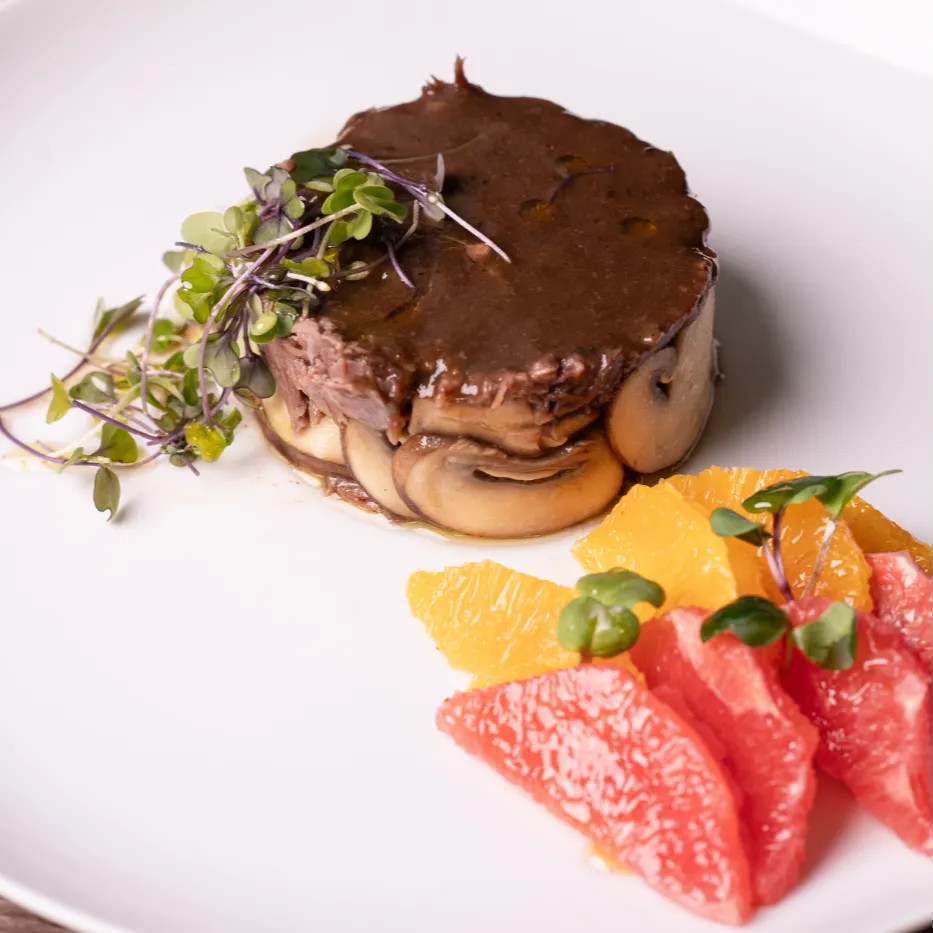 Image alt description