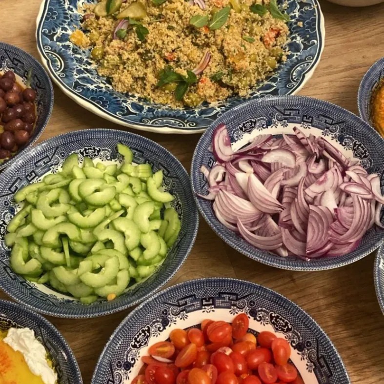 Image alt description