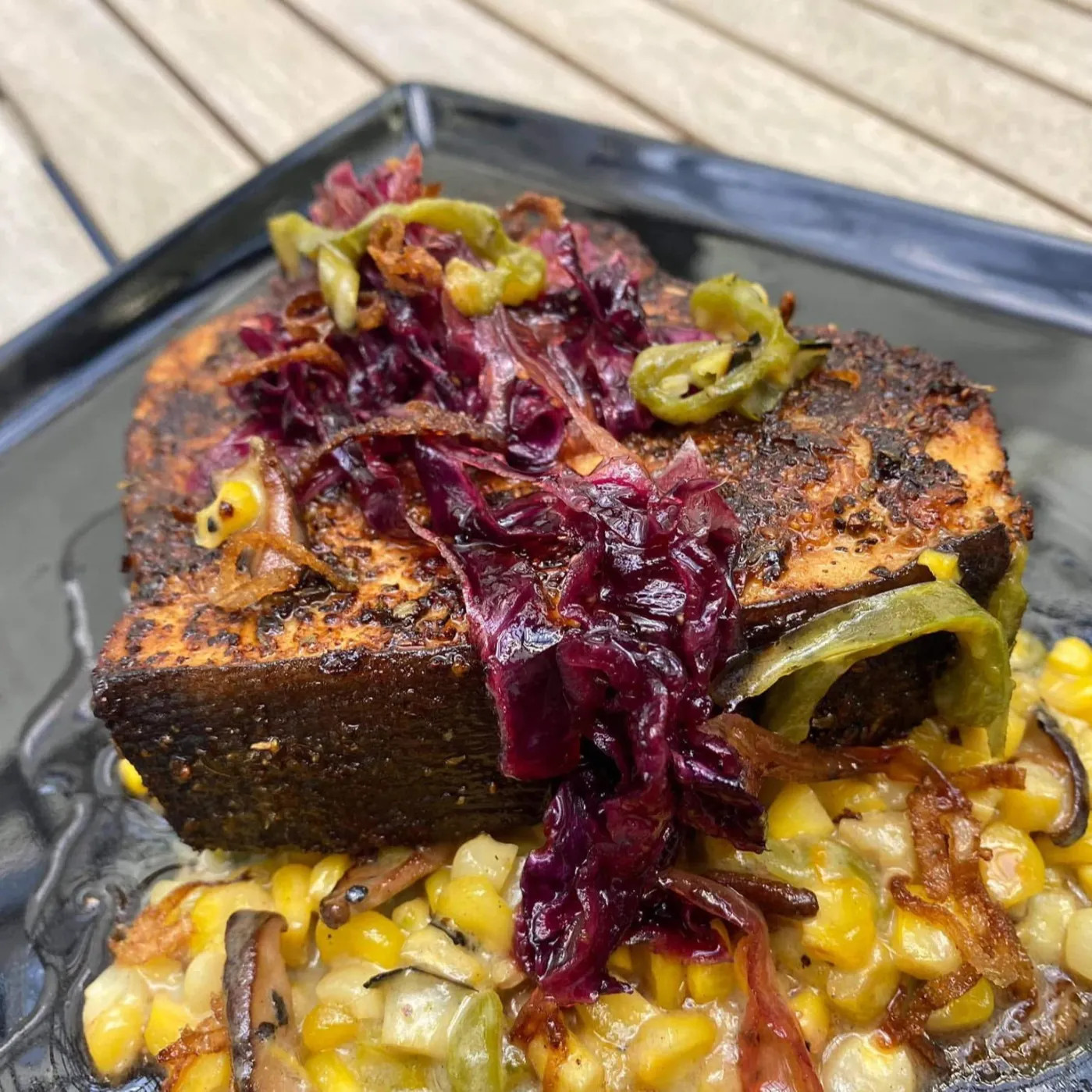 Image alt description