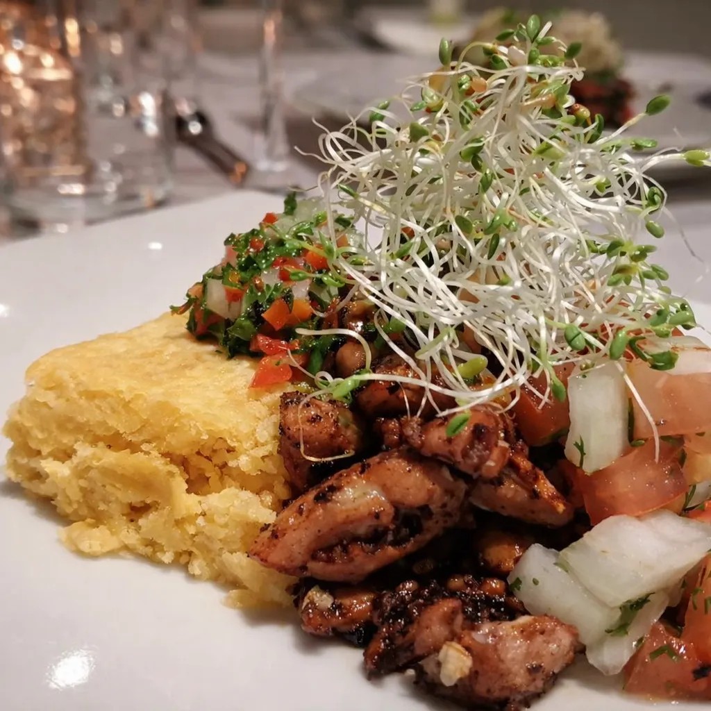 Image alt description