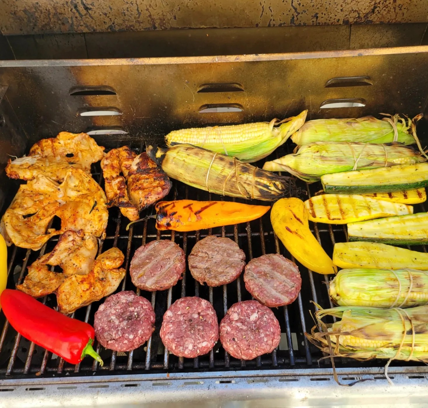 Image alt description