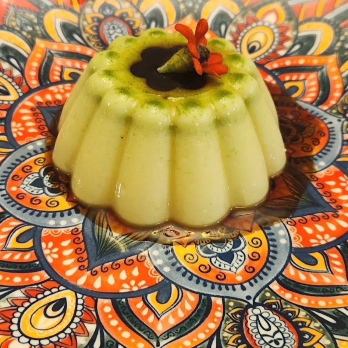 Image alt description