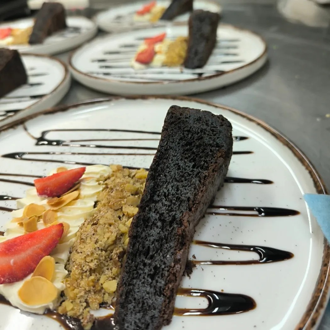 Image alt description