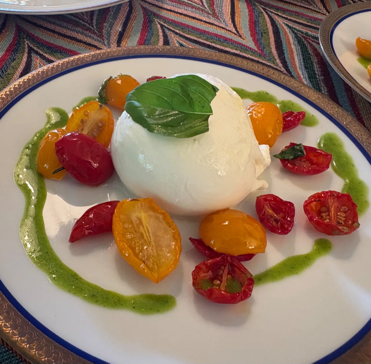 Image alt description