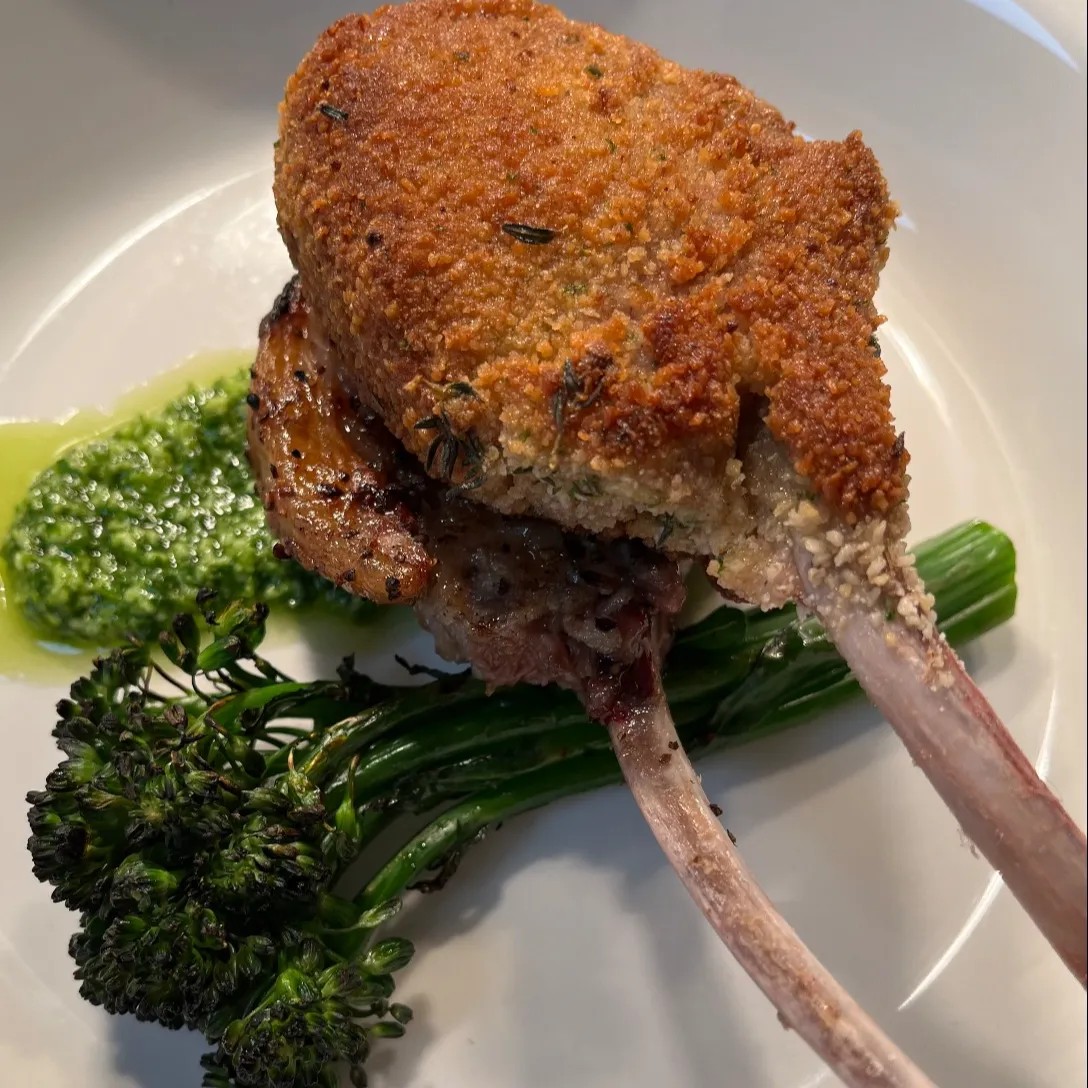 Image alt description