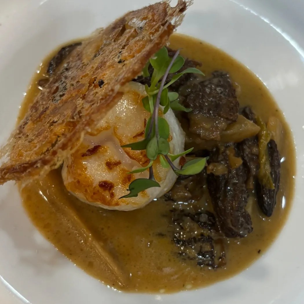 Image alt description