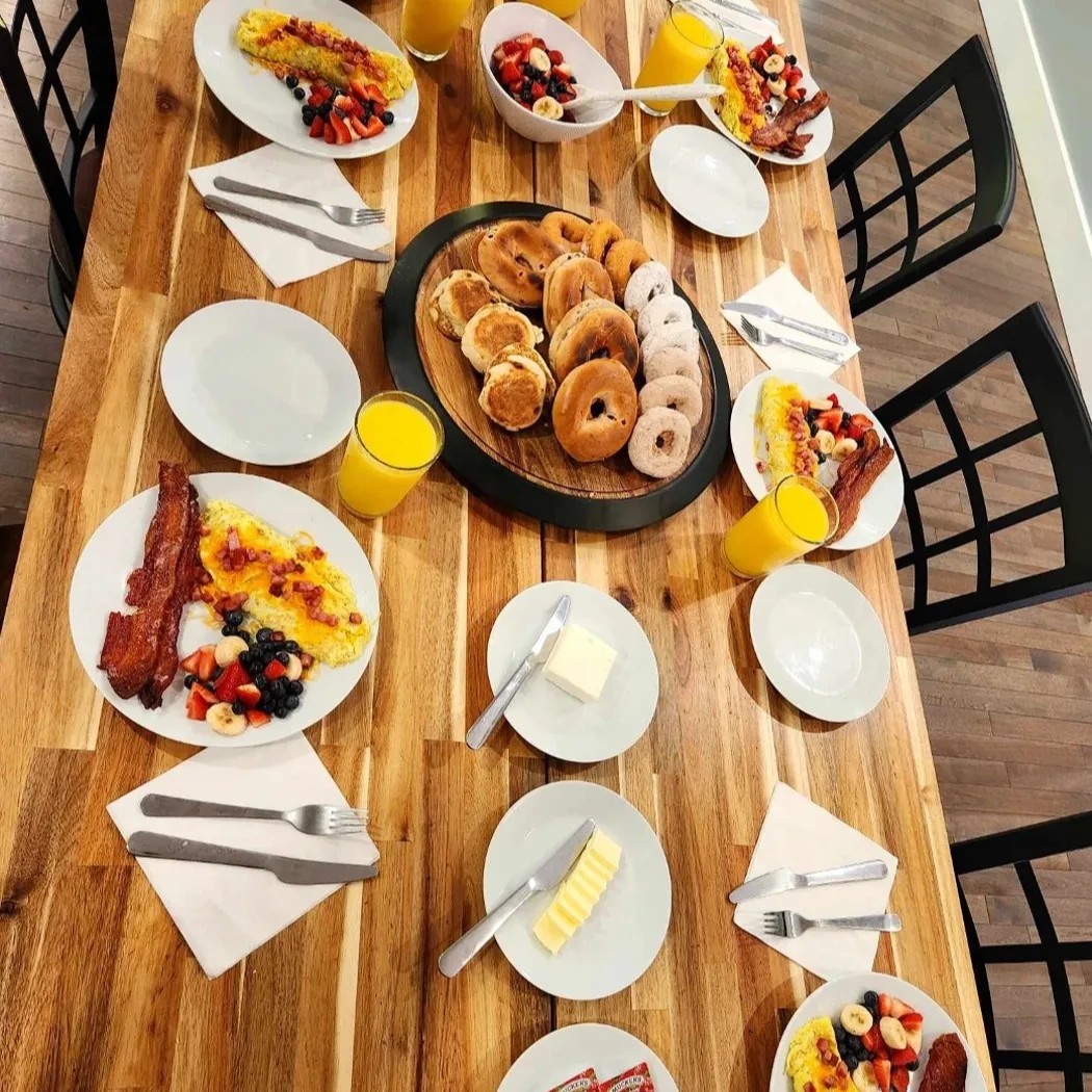 Image alt description