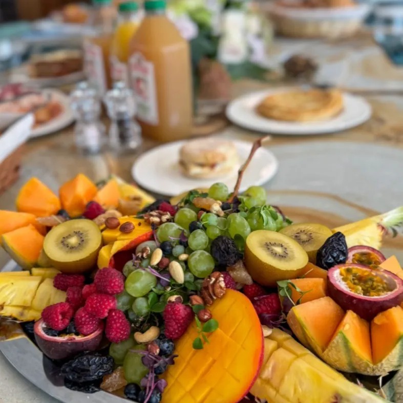 Image alt description