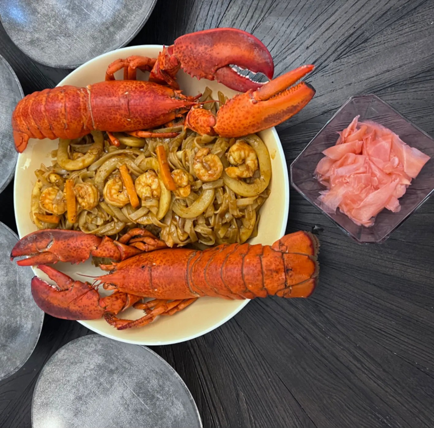 Image alt description