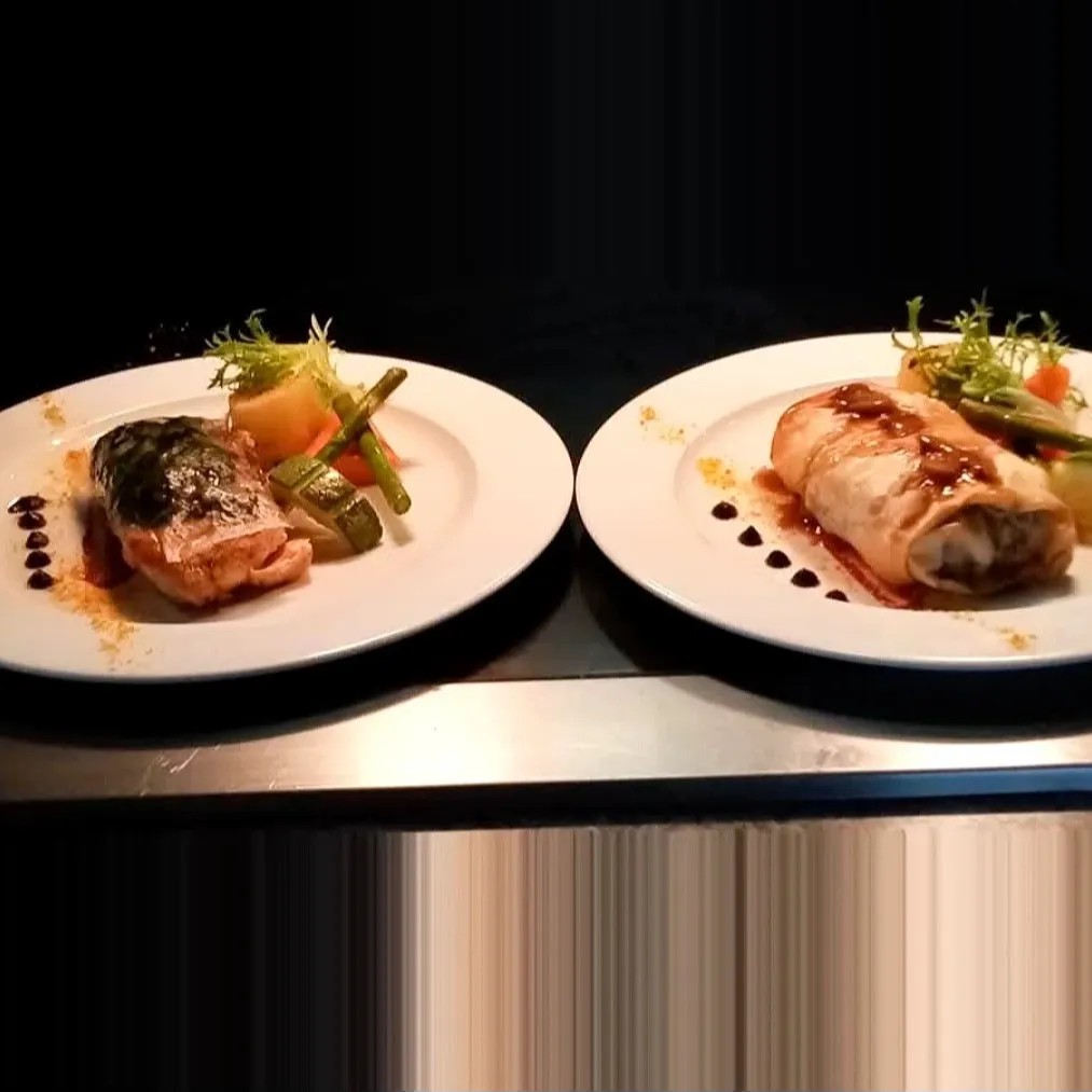 Image alt description