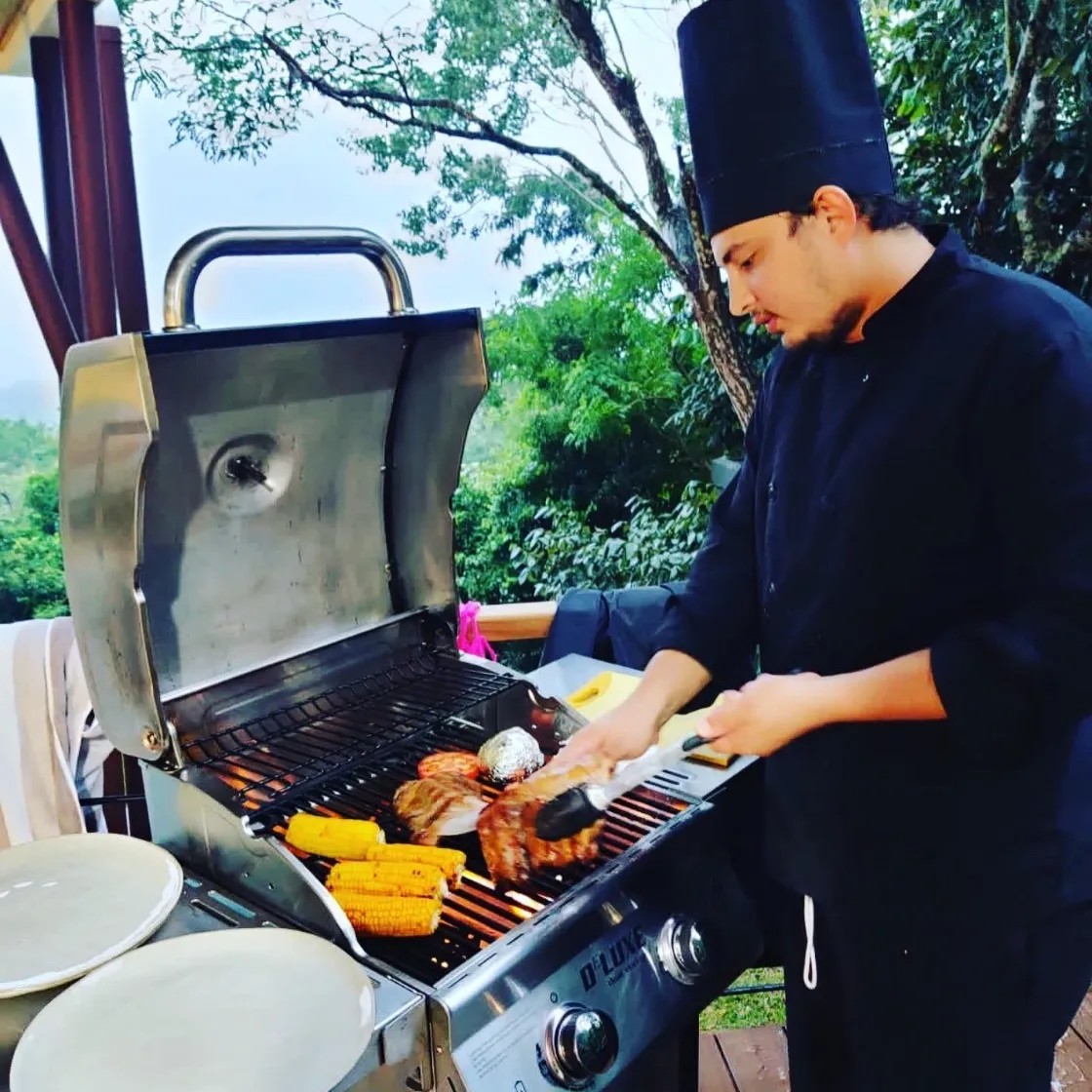 Image alt description