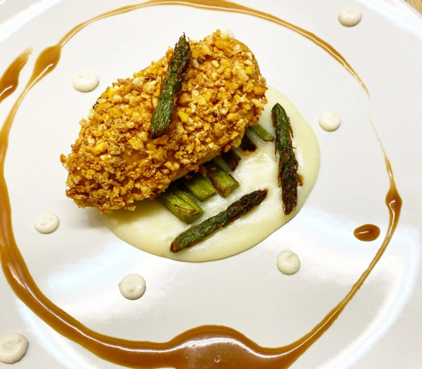 Image alt description